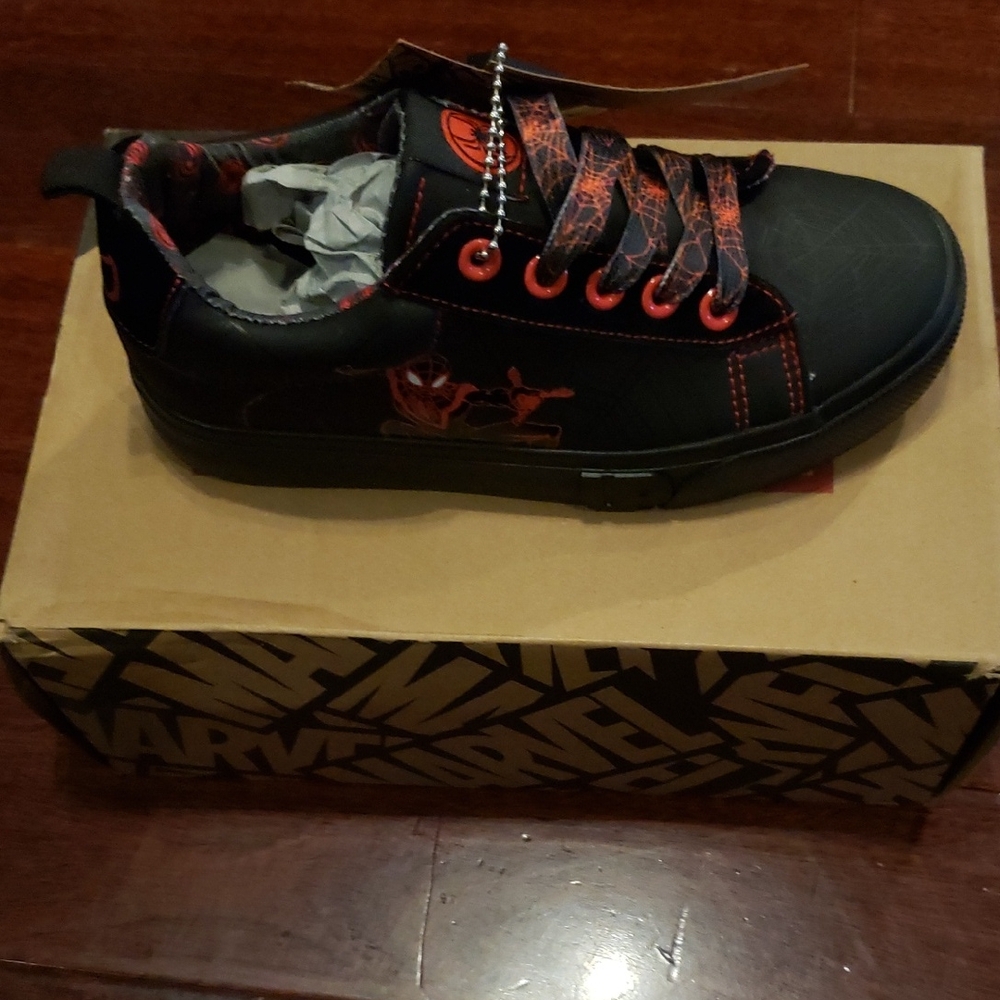 Marvel Black and Red Kids Sneakers